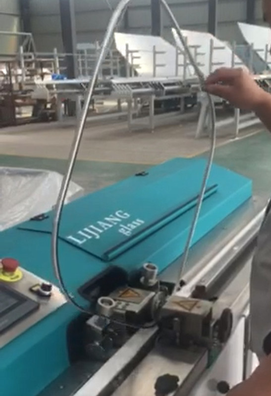 12-16 lo strumento ricoprente butilico del Mpa per l'isolamento del doppio vuoto di vetro di vetro ha lustrato l'elaborazione