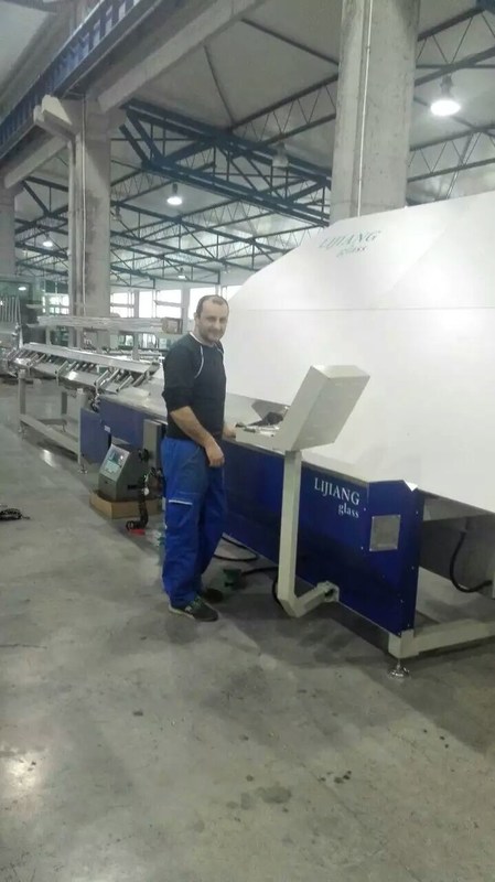 Macchina piegatubi di Antivari del distanziatore con 4 unità di stoccaggio differenti di dimensione del distanziatore