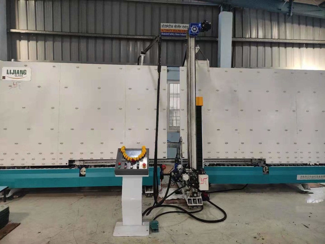 macchina di vetro di sigillamento di spessore 12-56 millimetro per il robot di vetro d'isolamento di sigillamento del silicone