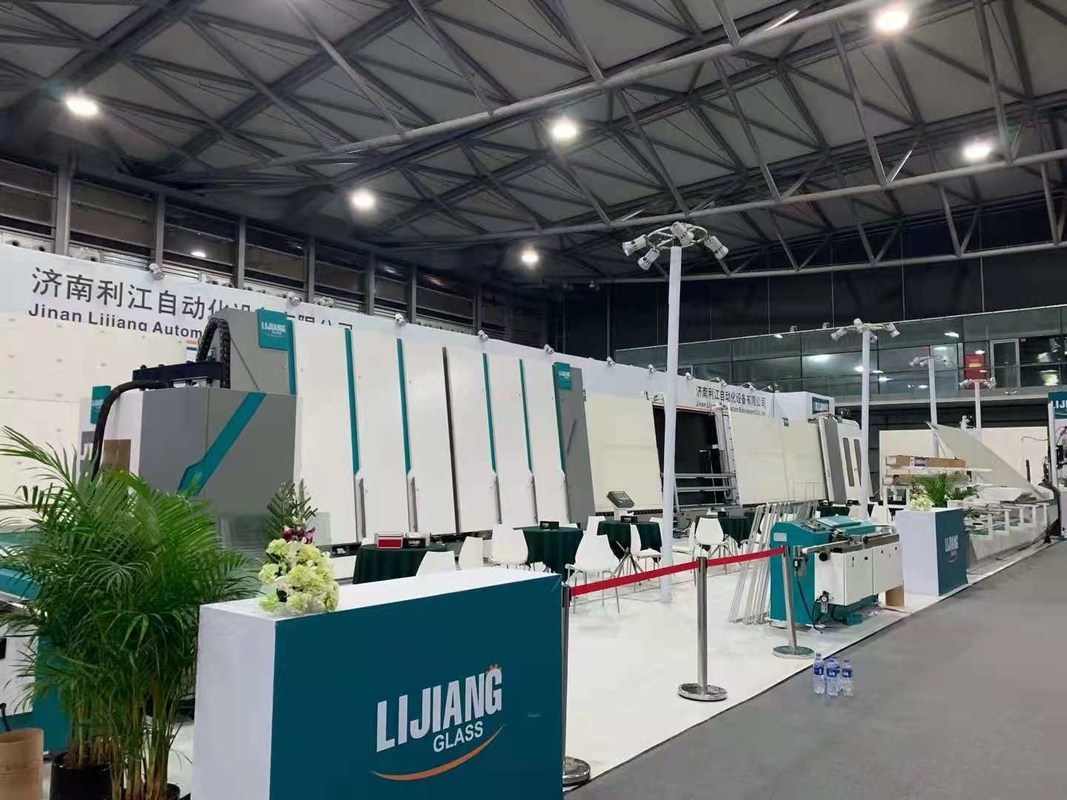 Tipo di alluminio linea di produzione di vetro d'isolamento automatica di verticale con il piatto di vetro piano