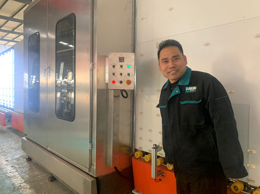 Linea di trasformazione di vetro d'isolamento automatica con la pressa di stampaggio lavante di vetro
